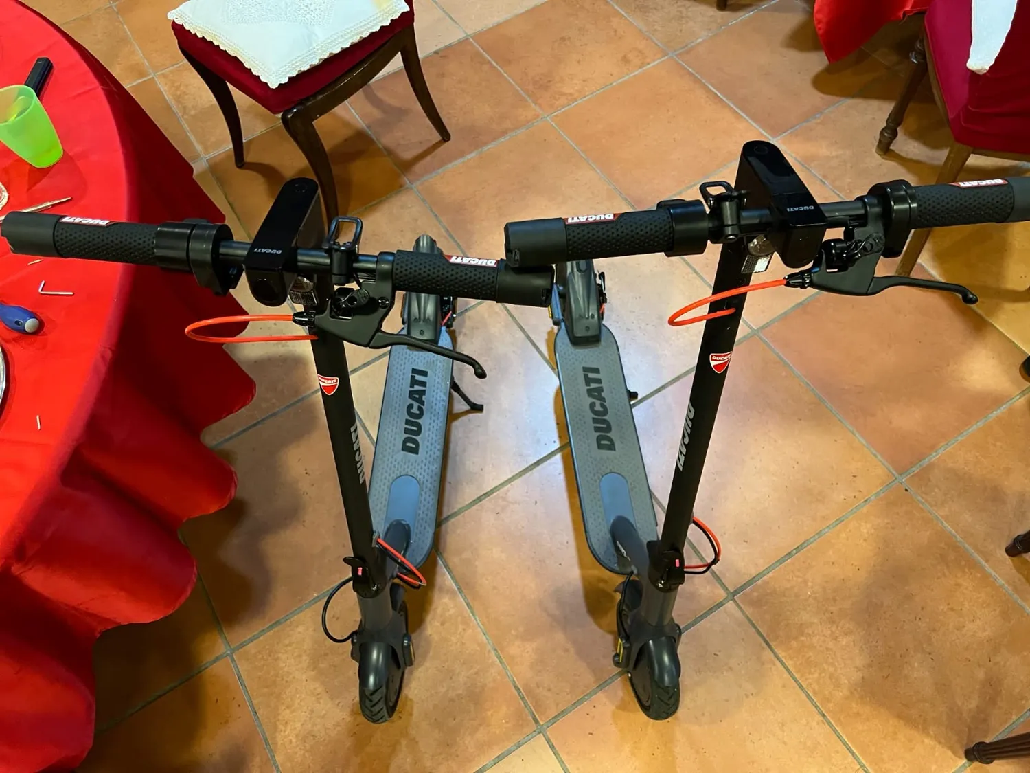 Ducati Pro-I Evo monopattino elettrico 350W nero 12 kg