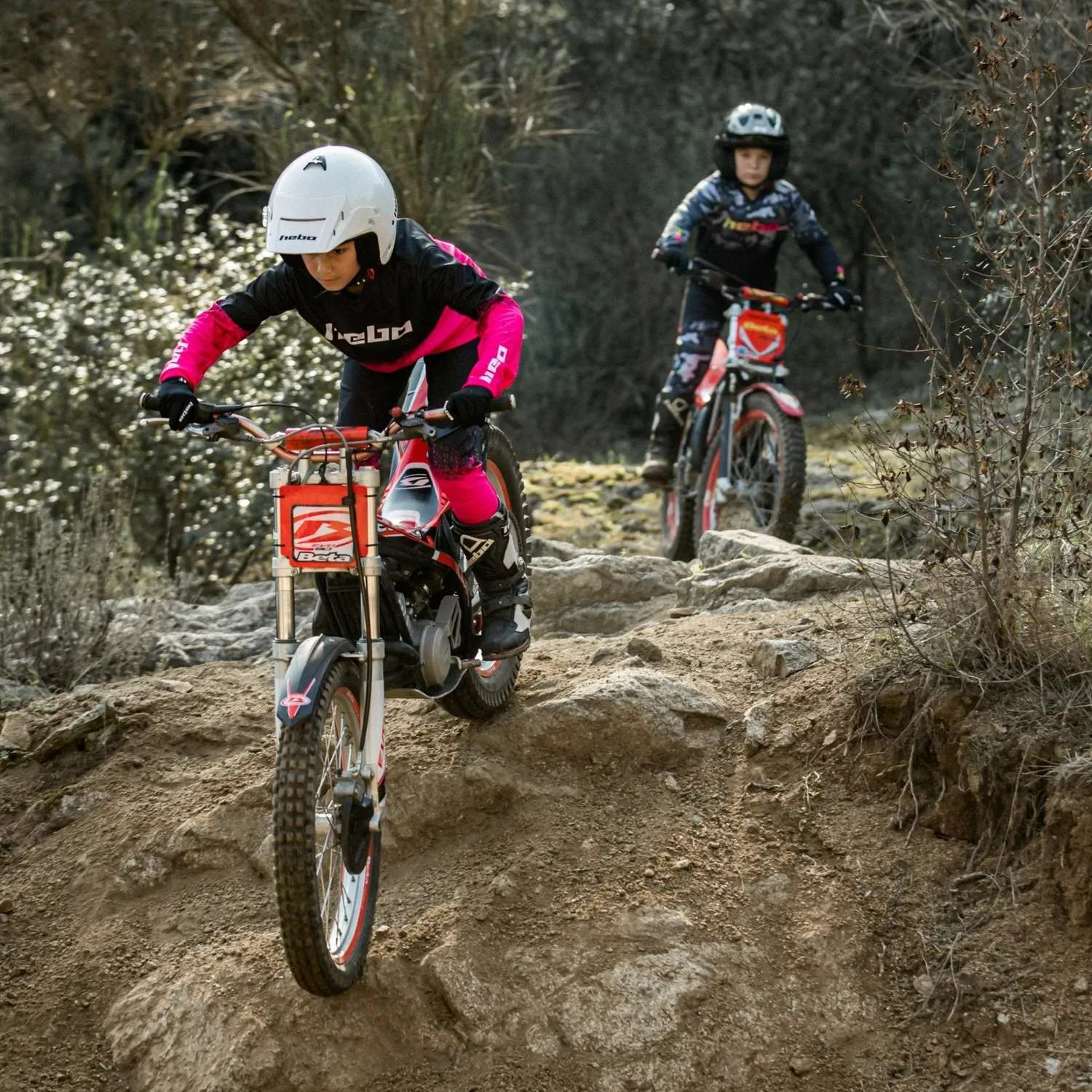 Hebo Pro V Dripped Junior pantaloni trial rosa ginocchiere CE