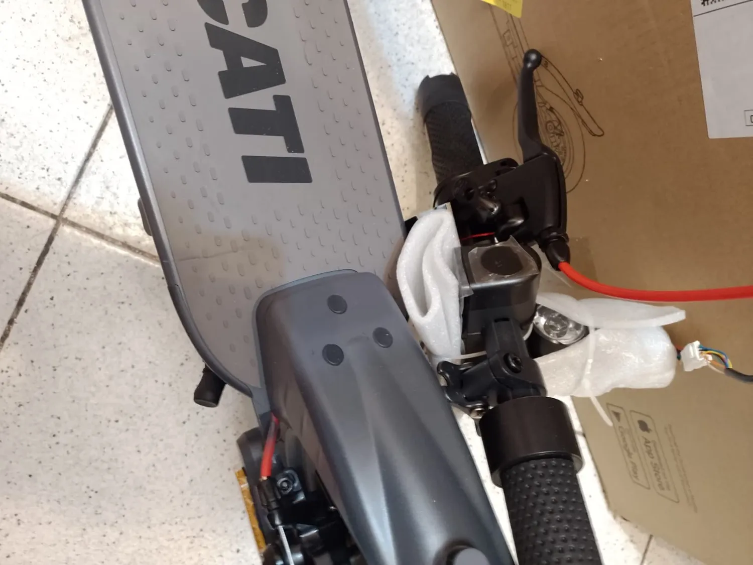Ducati Pro-I Evo monopattino elettrico 350W nero 12 kg