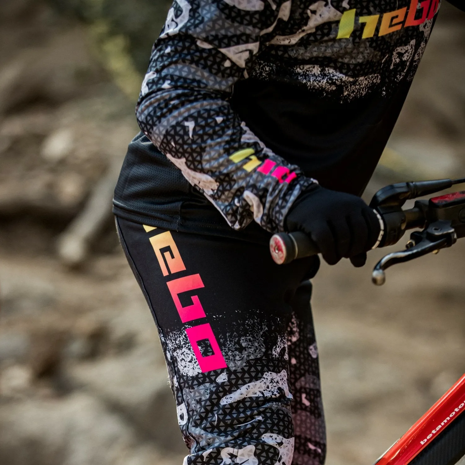 Hebo Pro Trial V Camo HE3139N pantaloni junior elasticizzati