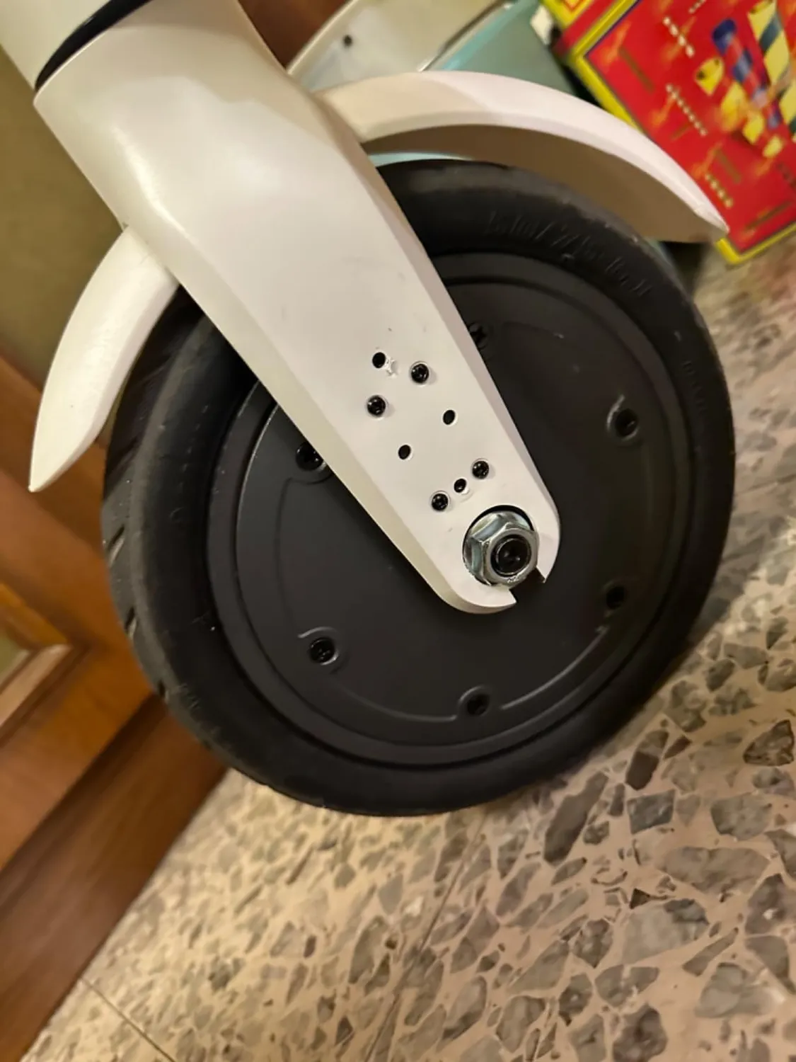 Ducati Pro-I Evo Monopattino Elettrico 350W Bianco Frecce