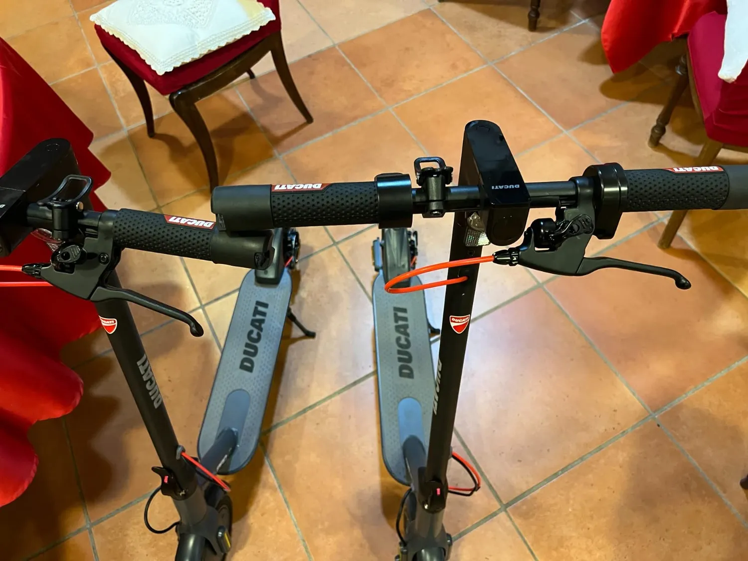 Ducati Pro-I Evo monopattino elettrico 350W nero 12 kg