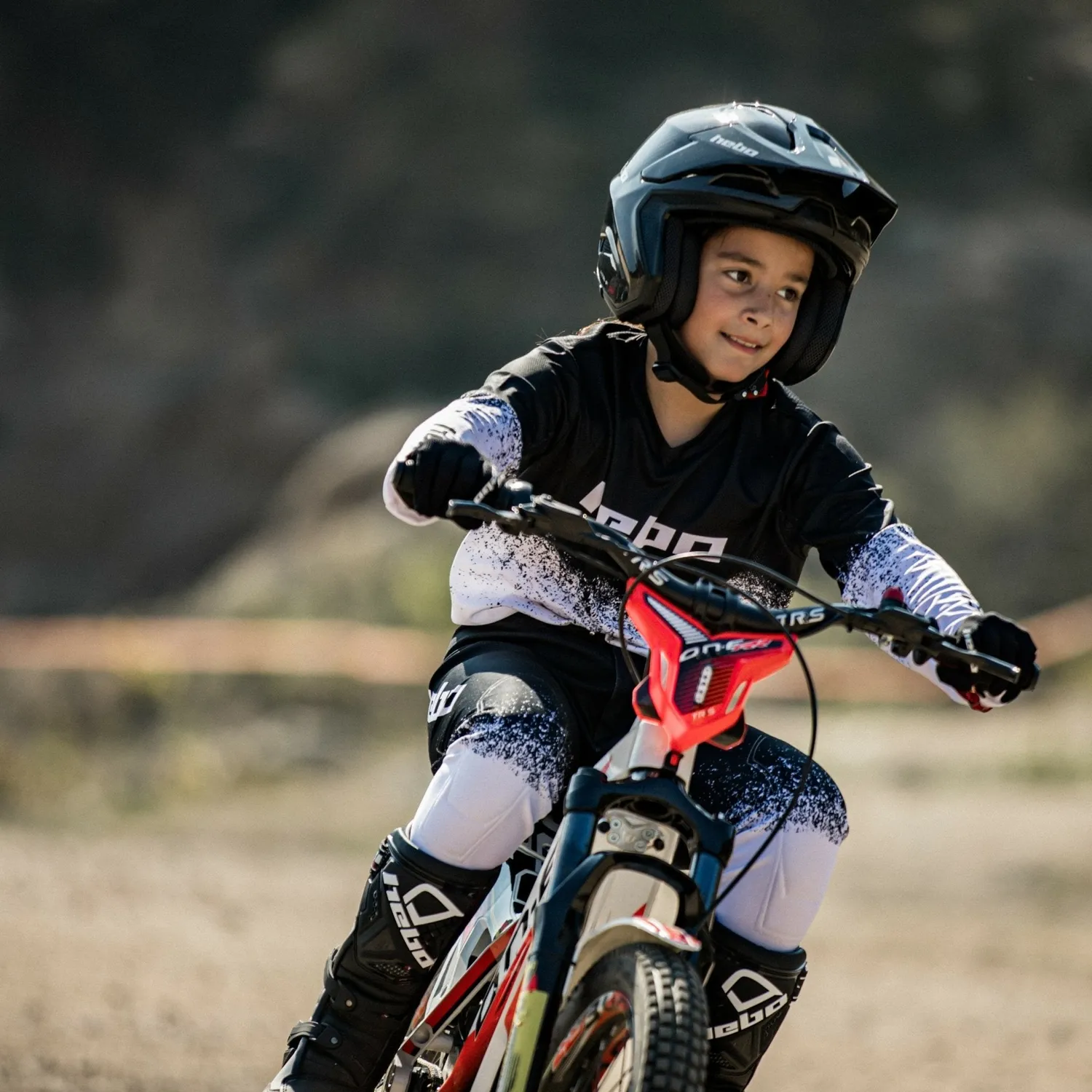 Hebo Pro V Dripped Junior pantaloni moto bianchi CE