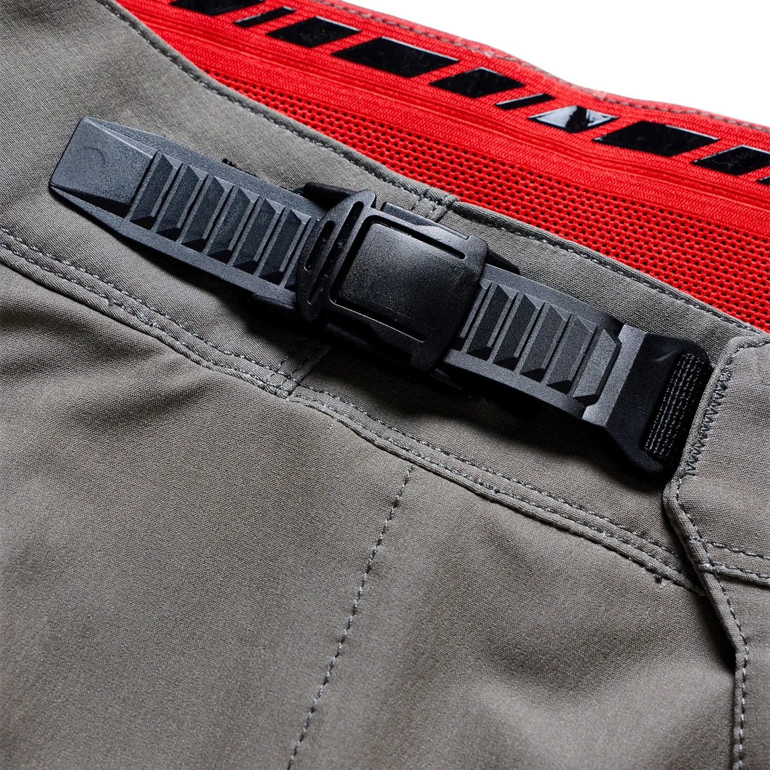 Troy Lee Designs Skyline Pro pantaloni mtb army elastici