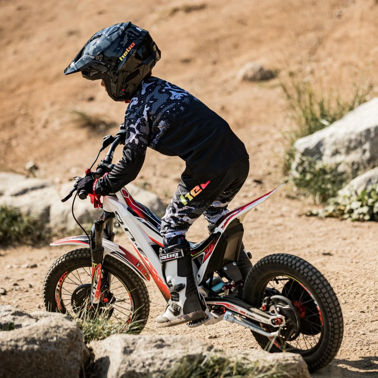 Hebo Pro Trial V Camo HE3139N pantaloni junior elasticizzati